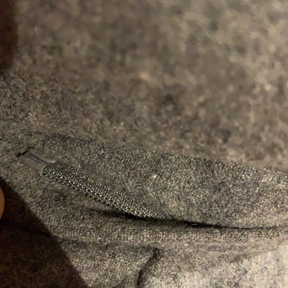 Gap Heathered Grey primaloft 63% wool vest - Picture 8 of 15